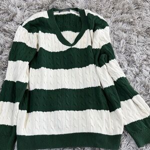 Brandy Melville Green and White V-Neck Sweater